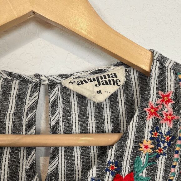 Savanna Jane Black White Striped Floral Embroidered Blouse Women's Size Medium - Picture 4 of 5